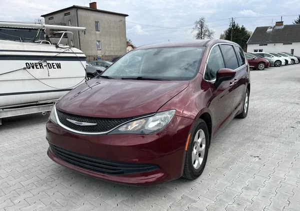 chrysler pacifica łódzkie Chrysler Pacifica cena 47500 przebieg: 432000, rok produkcji 2017 z Słupca